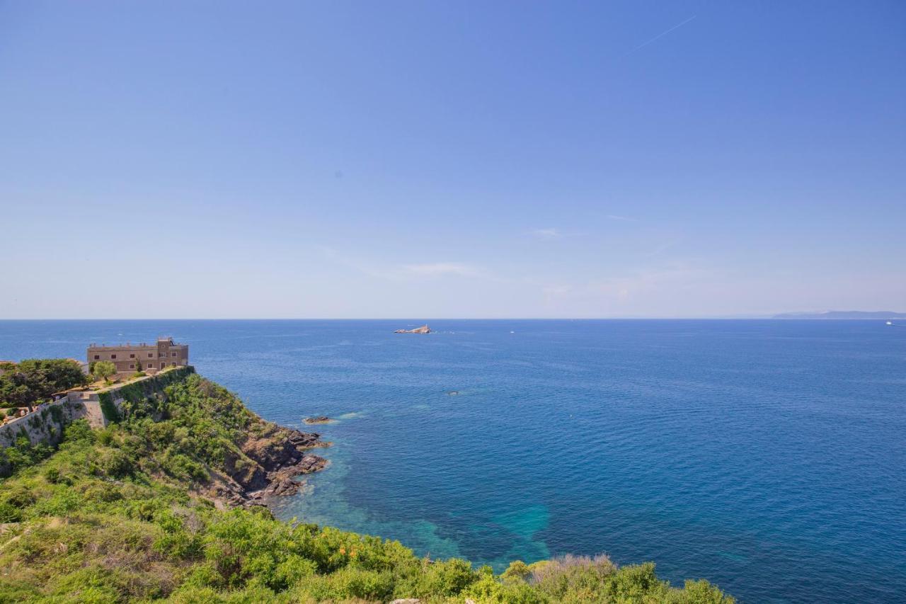 Helloelba Appartamento Il Faro Portoferraio Extérieur photo
